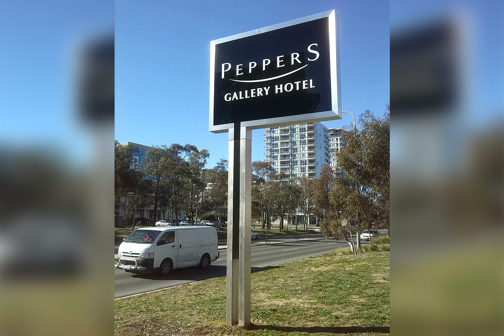  Peppers Gallery Hotel Canberra 